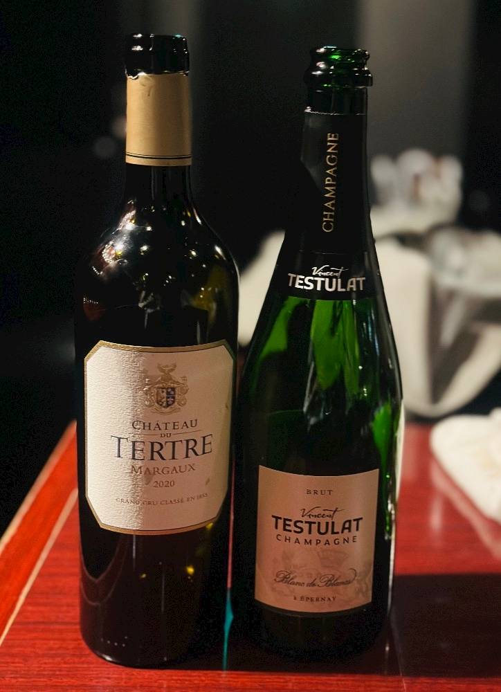 🥂